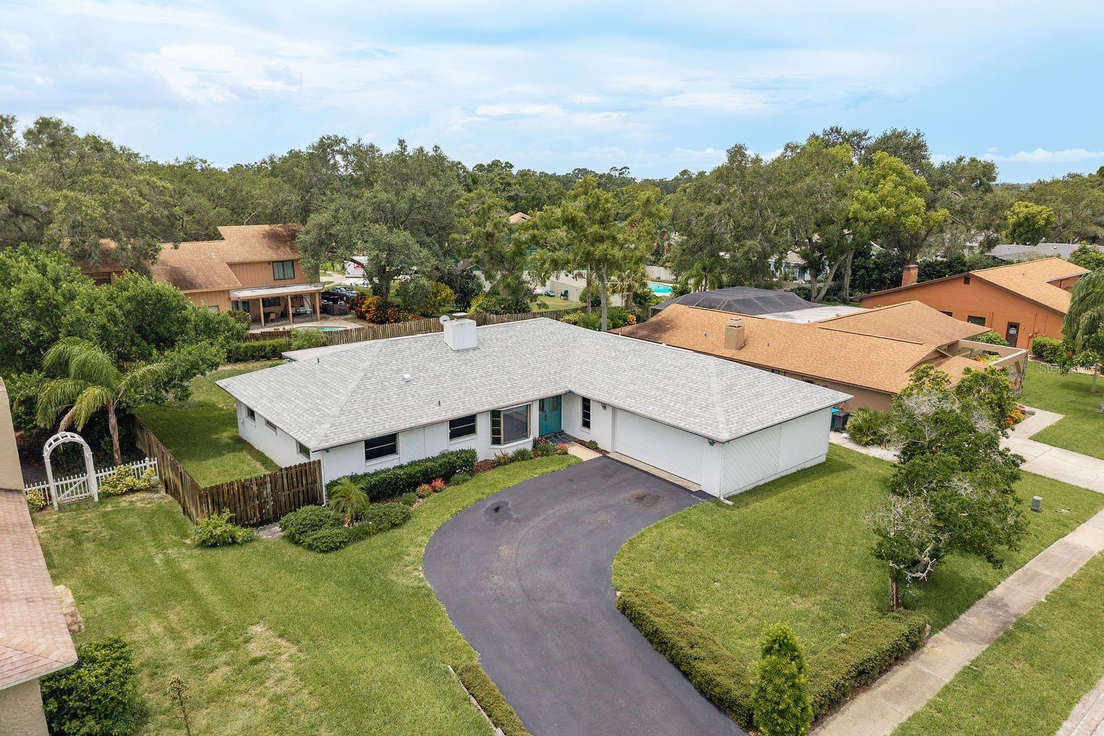 Image 30 of 37 For 828 Lakeside Terrace
