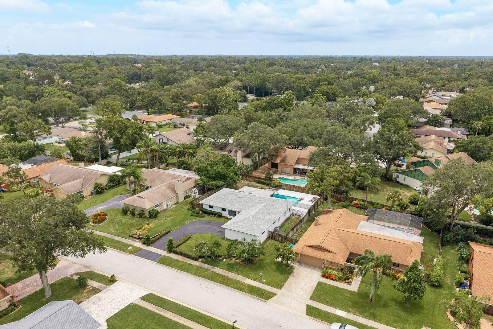 Image 31 of 37 For 828 Lakeside Terrace