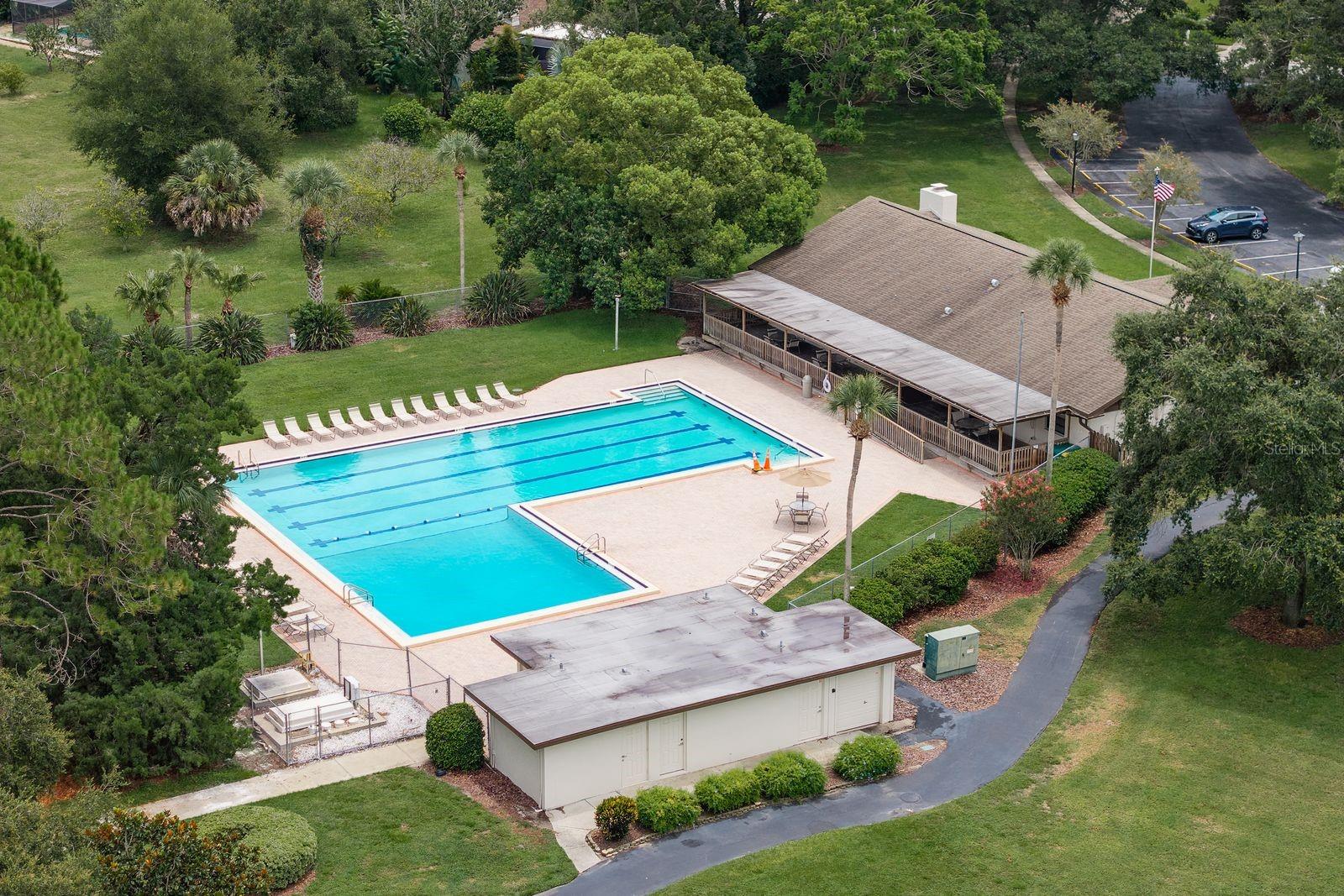 Image 34 of 37 For 828 Lakeside Terrace