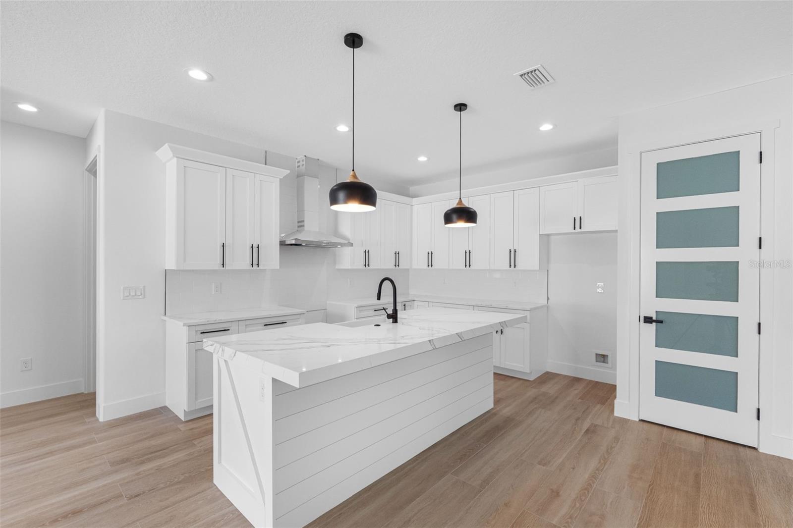 Image 13 of 40 For 6744 Ralston Beach Circle