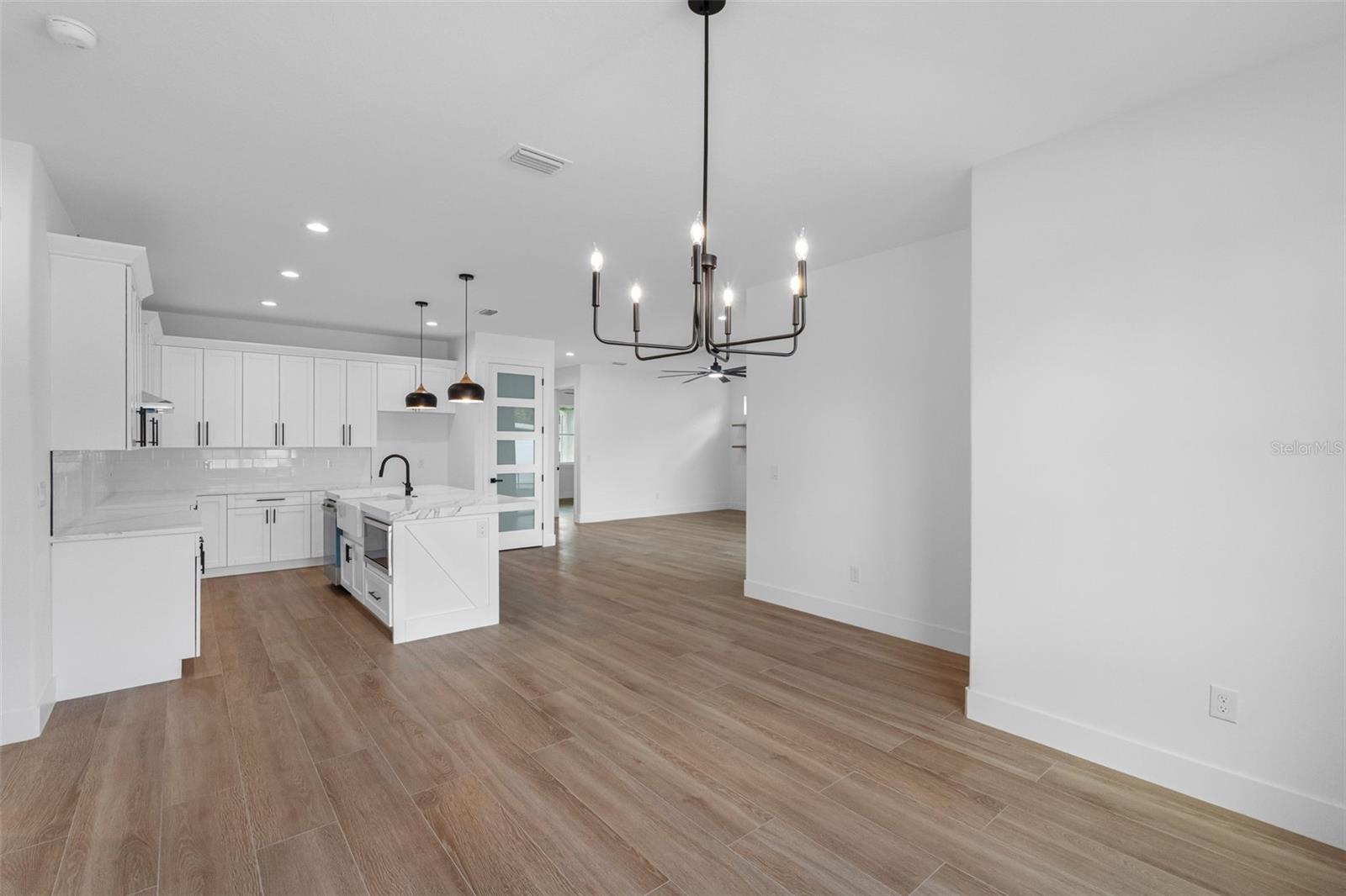Image 15 of 40 For 6744 Ralston Beach Circle