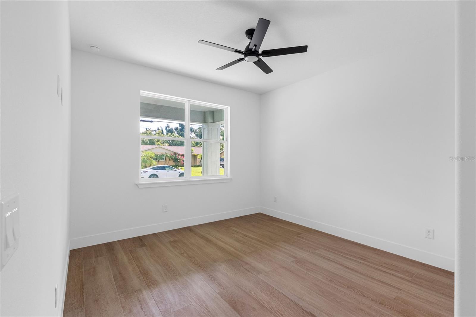 Image 23 of 40 For 6744 Ralston Beach Circle
