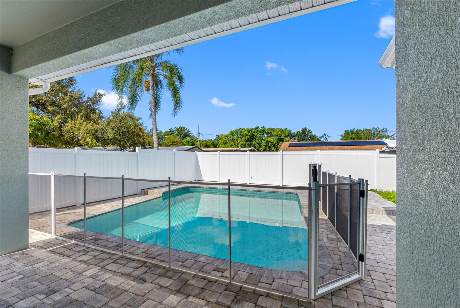 Image 33 of 40 For 6744 Ralston Beach Circle