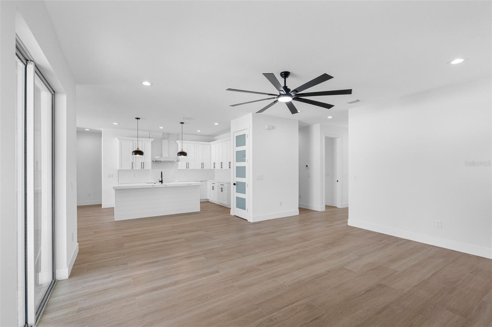 Image 8 of 40 For 6744 Ralston Beach Circle