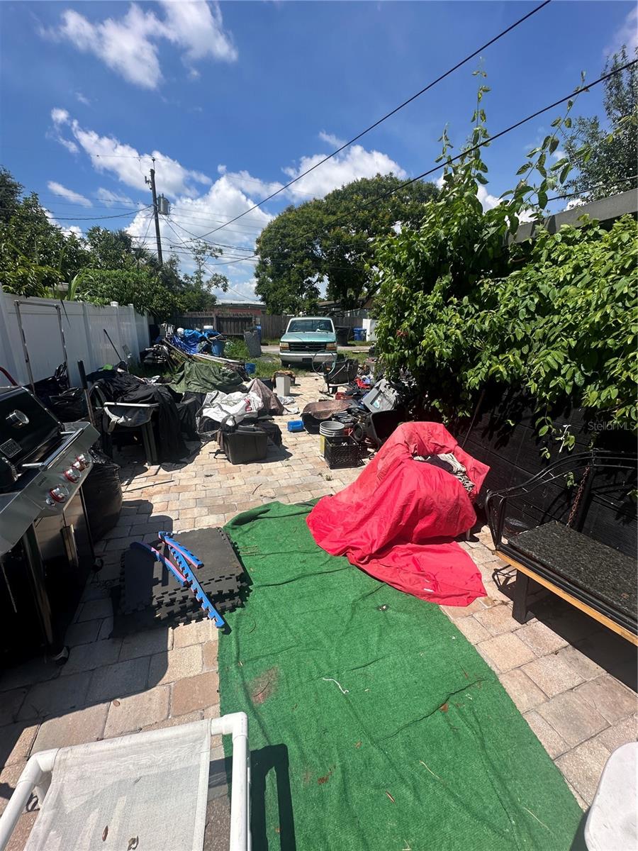 Image 21 of 23 For 2427 39th Avenue N