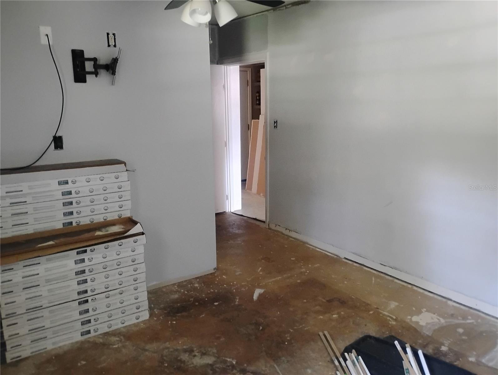 Image 10 of 17 For 3212 Glade Drive