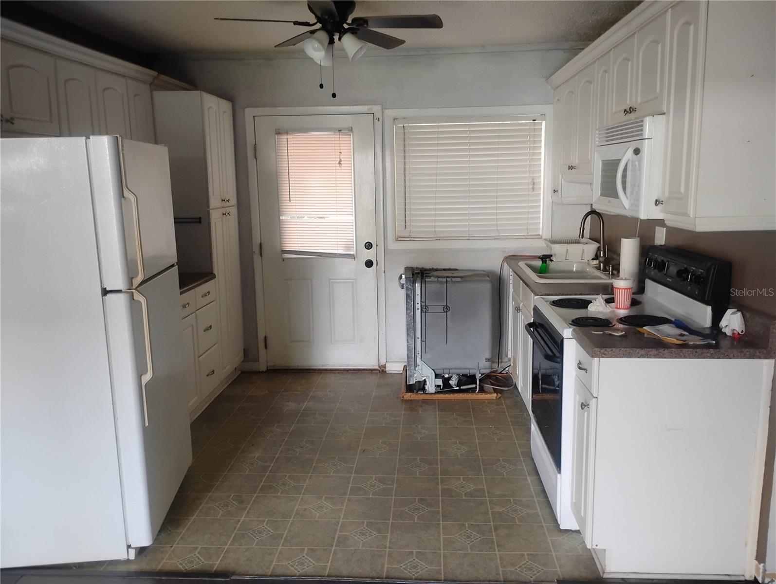 Image 2 of 17 For 3212 Glade Drive