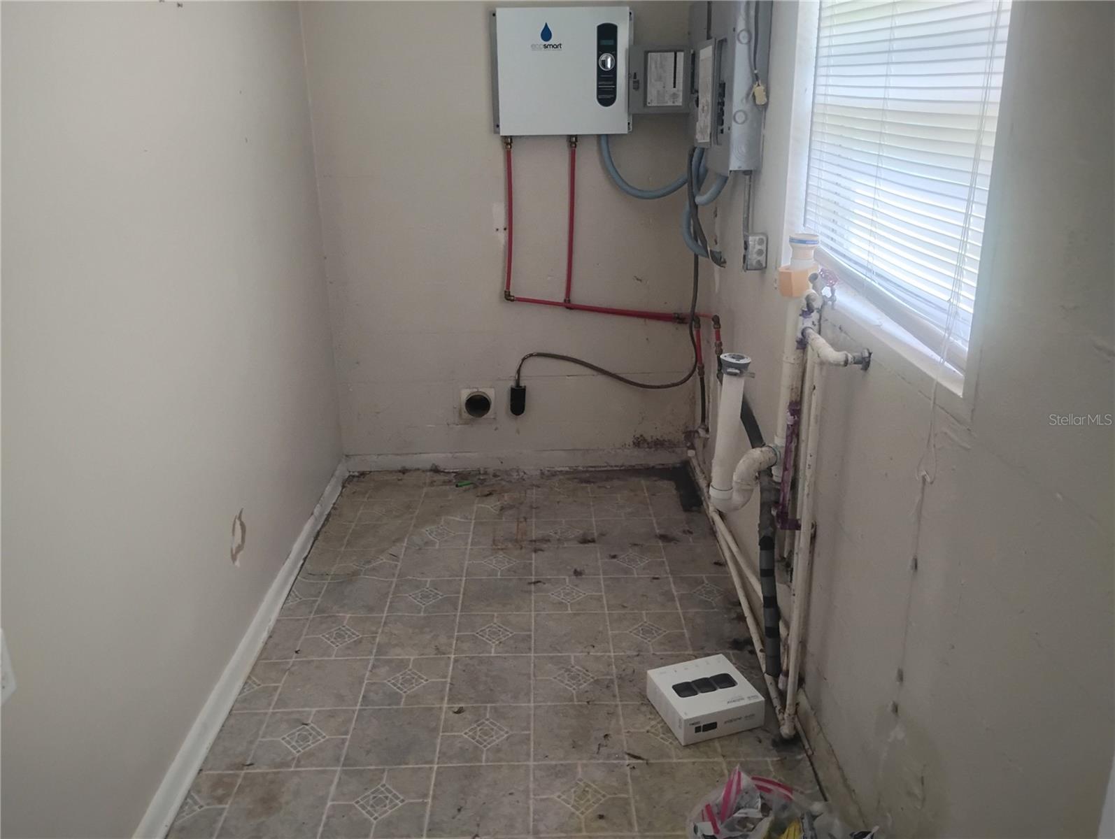 Image 9 of 17 For 3212 Glade Drive