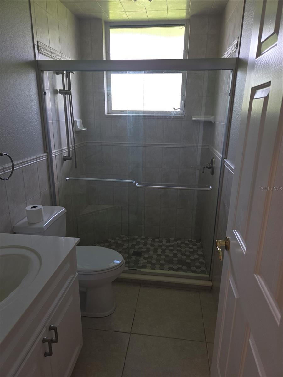 Image 11 of 29 For 1221 Peppertree Lane