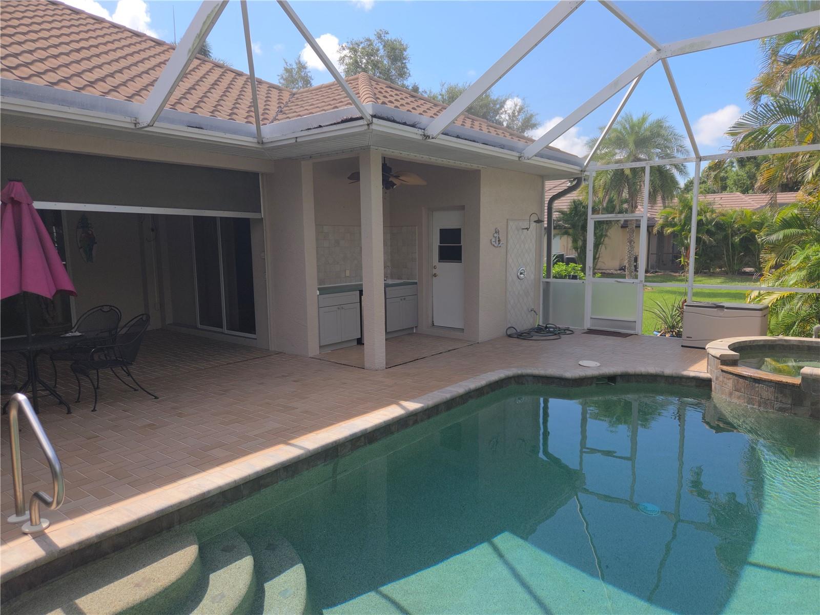 Image 15 of 29 For 1221 Peppertree Lane