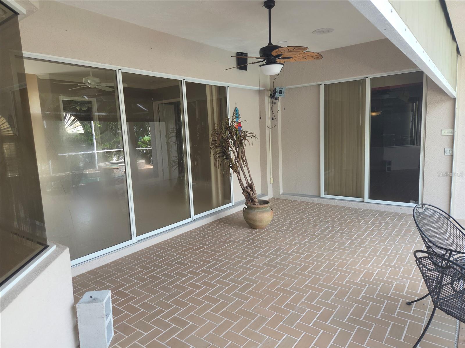 Image 18 of 29 For 1221 Peppertree Lane
