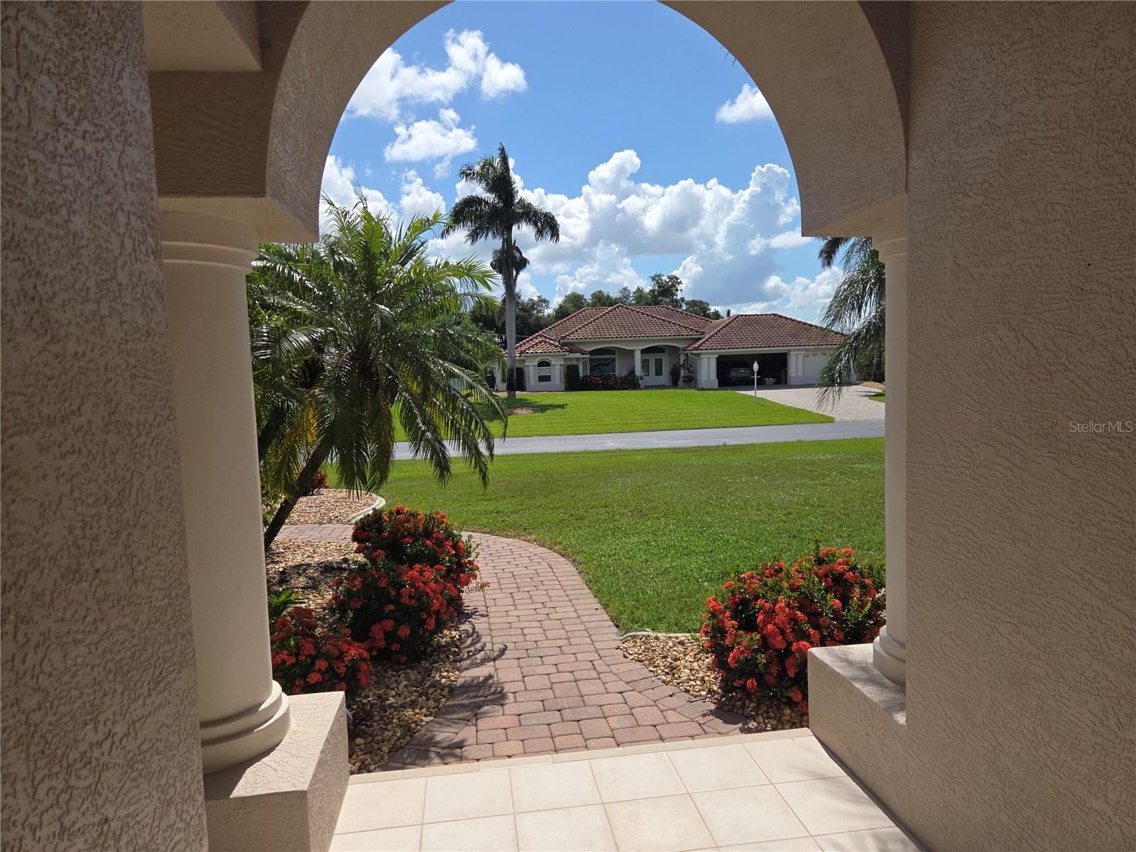 Image 2 of 29 For 1221 Peppertree Lane