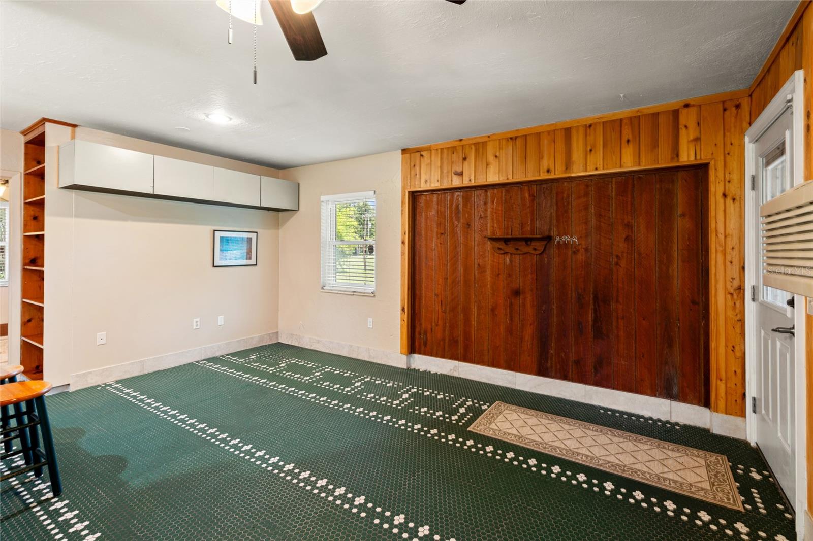 Image 7 of 17 For 5709 Lake Le Clare Road