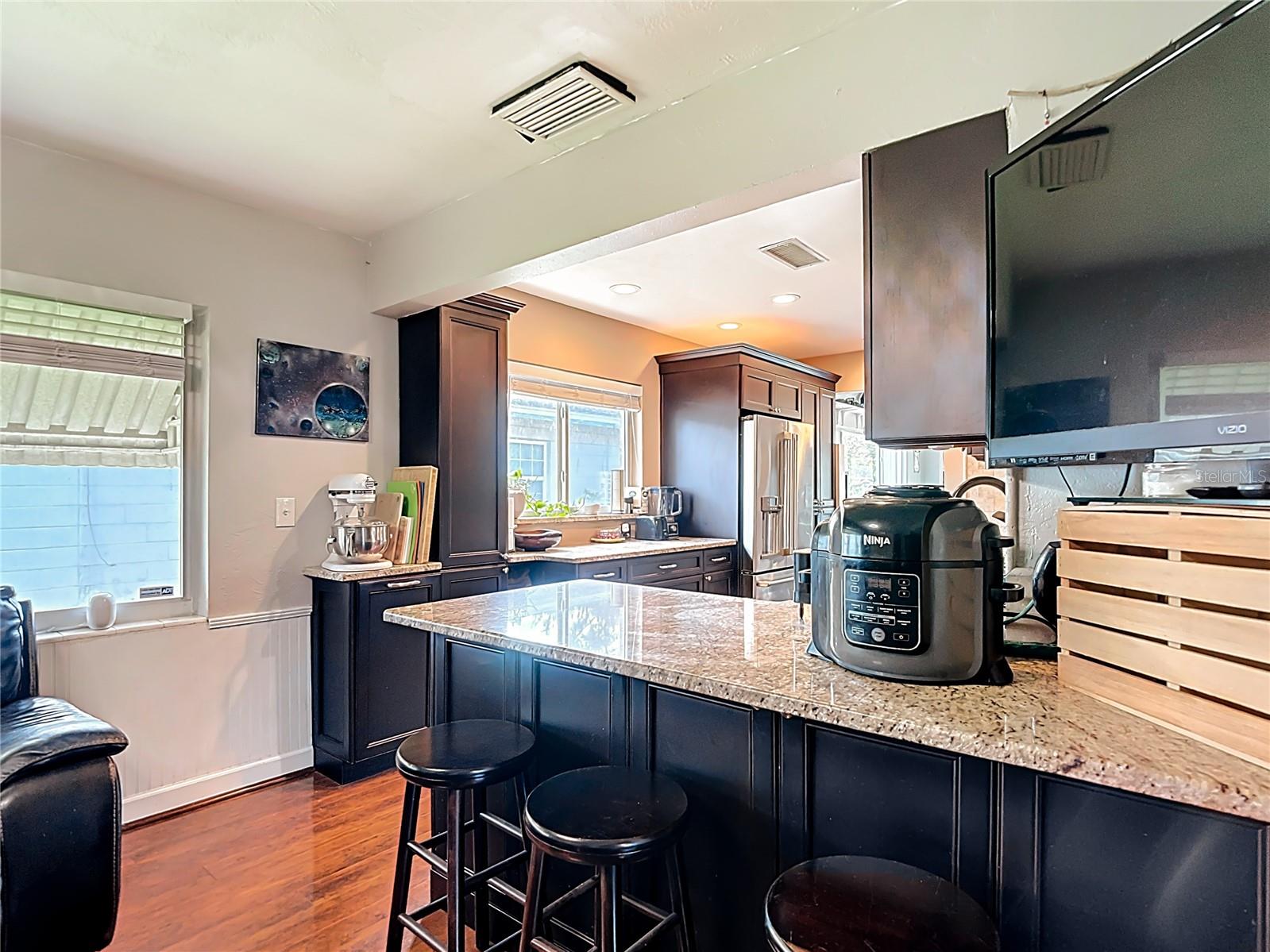 Image 10 of 44 For 5335 8th Avenue N
