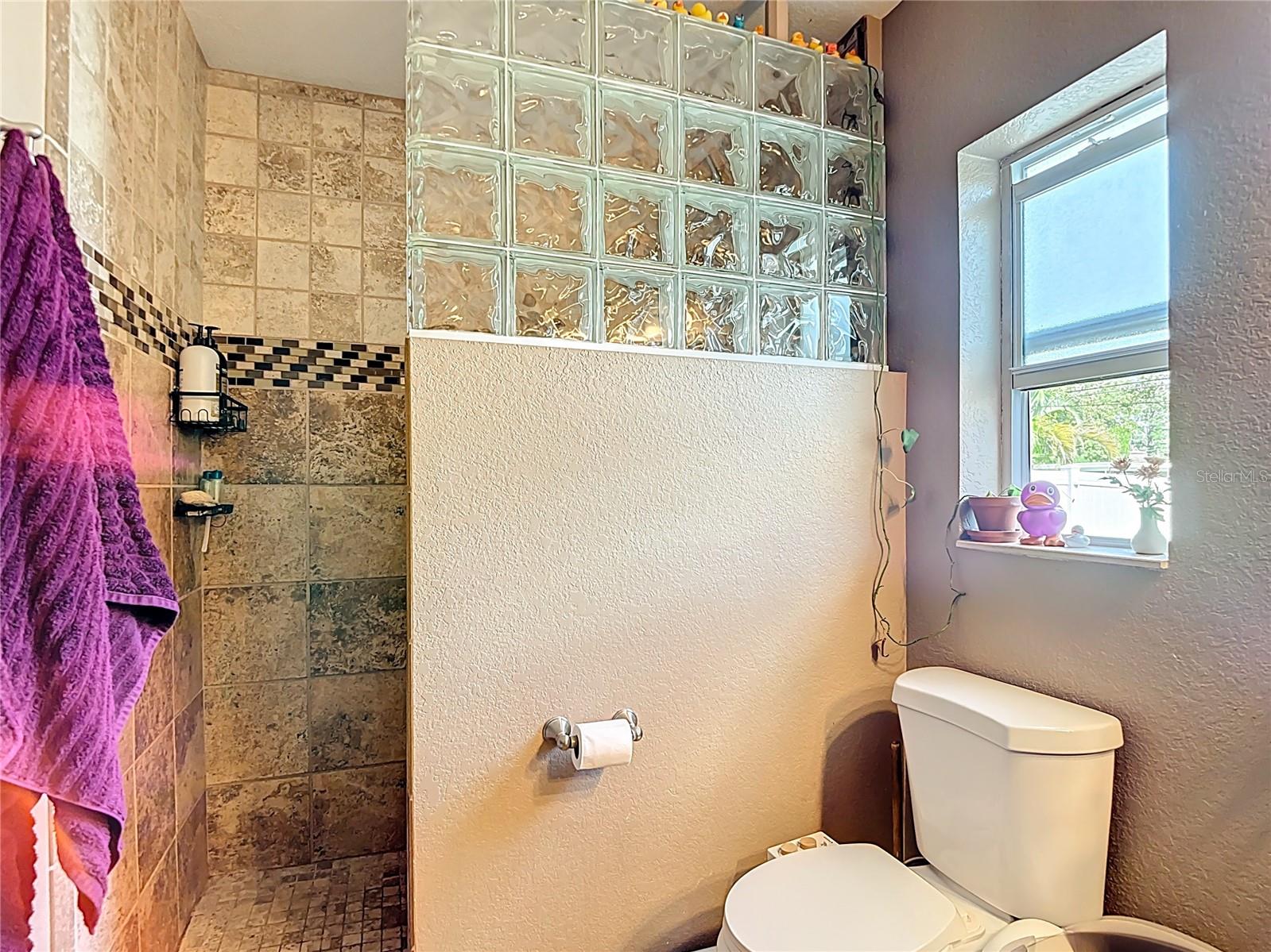 Image 31 of 44 For 5335 8th Avenue N