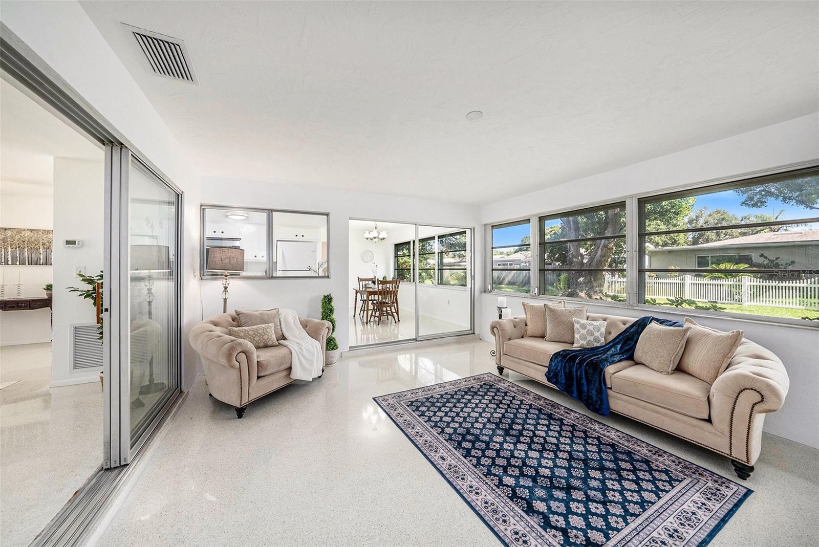 Image 10 of 36 For 2062 Forest Drive