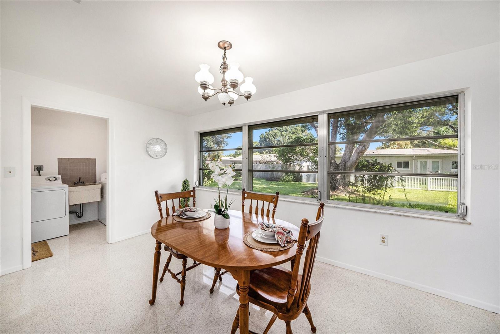 Image 13 of 36 For 2062 Forest Drive