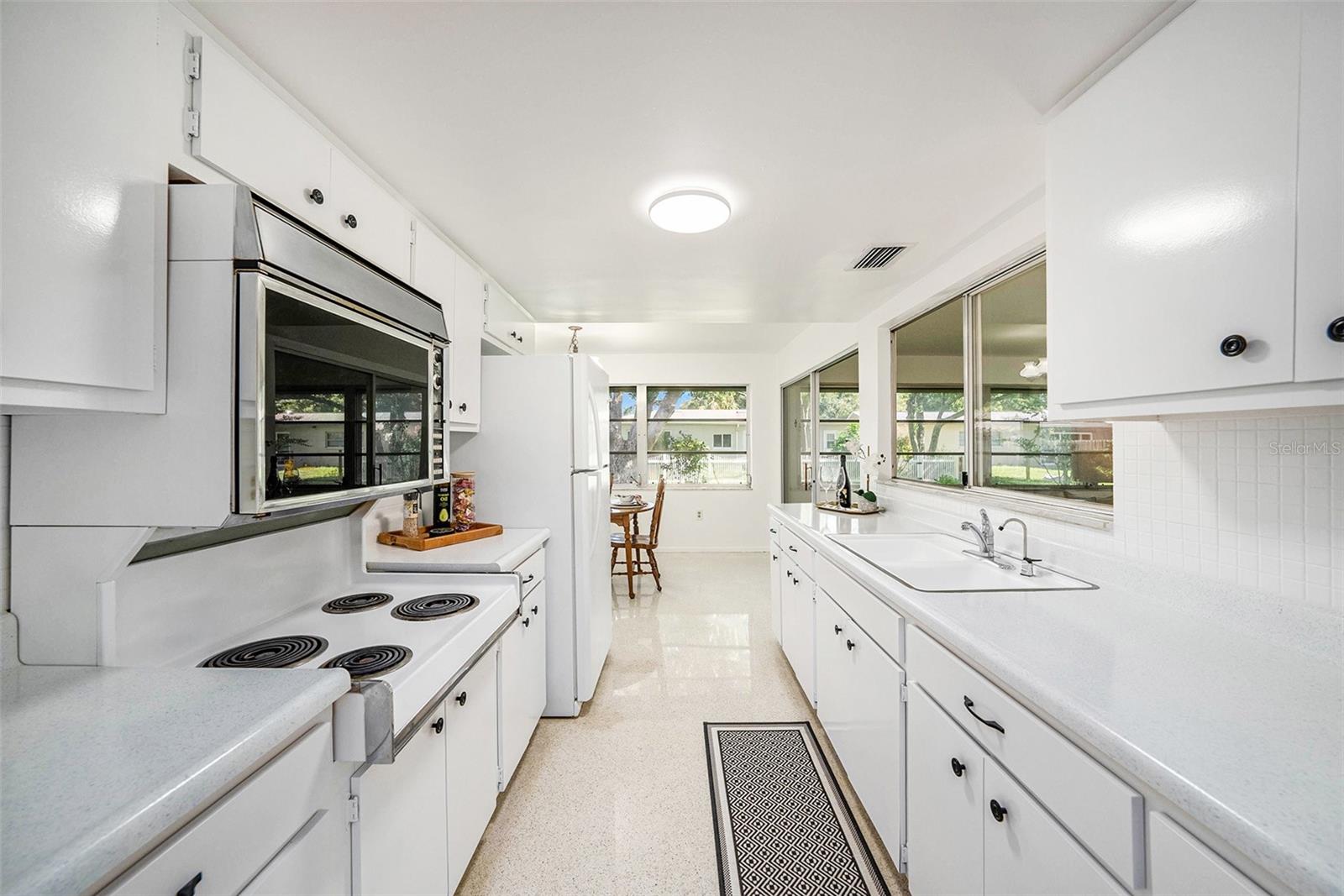 Image 16 of 36 For 2062 Forest Drive