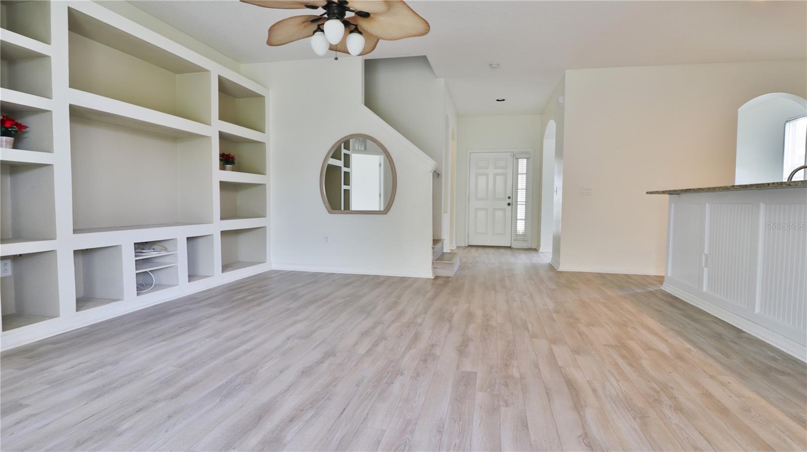 Image 10 of 24 For 16319 Bridgeglade Lane