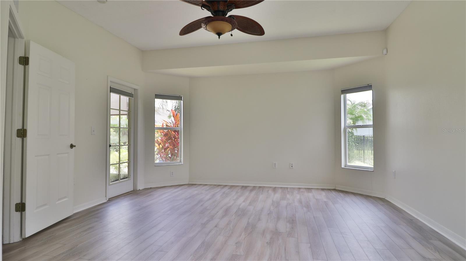 Image 11 of 24 For 16319 Bridgeglade Lane