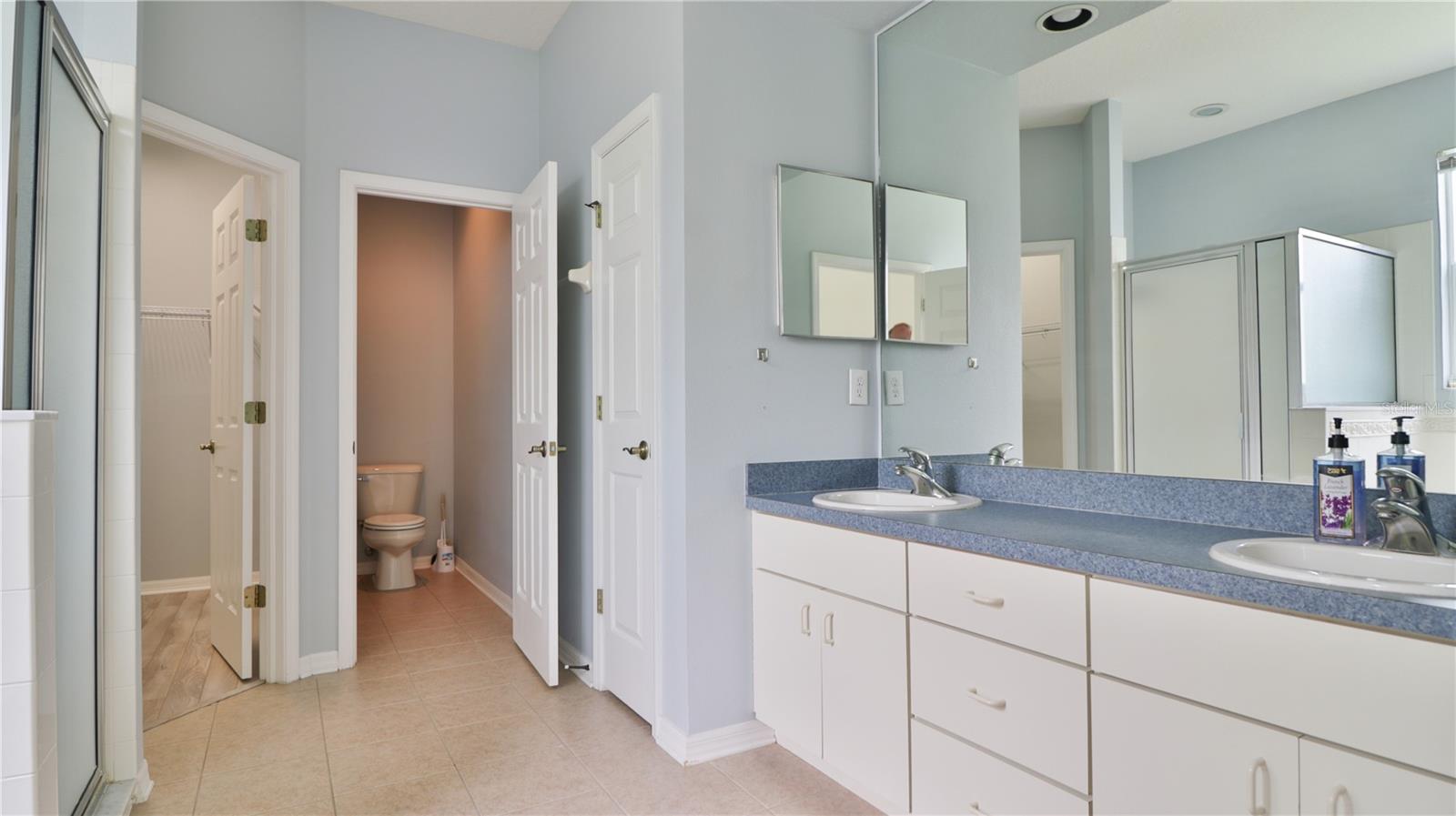 Image 13 of 24 For 16319 Bridgeglade Lane