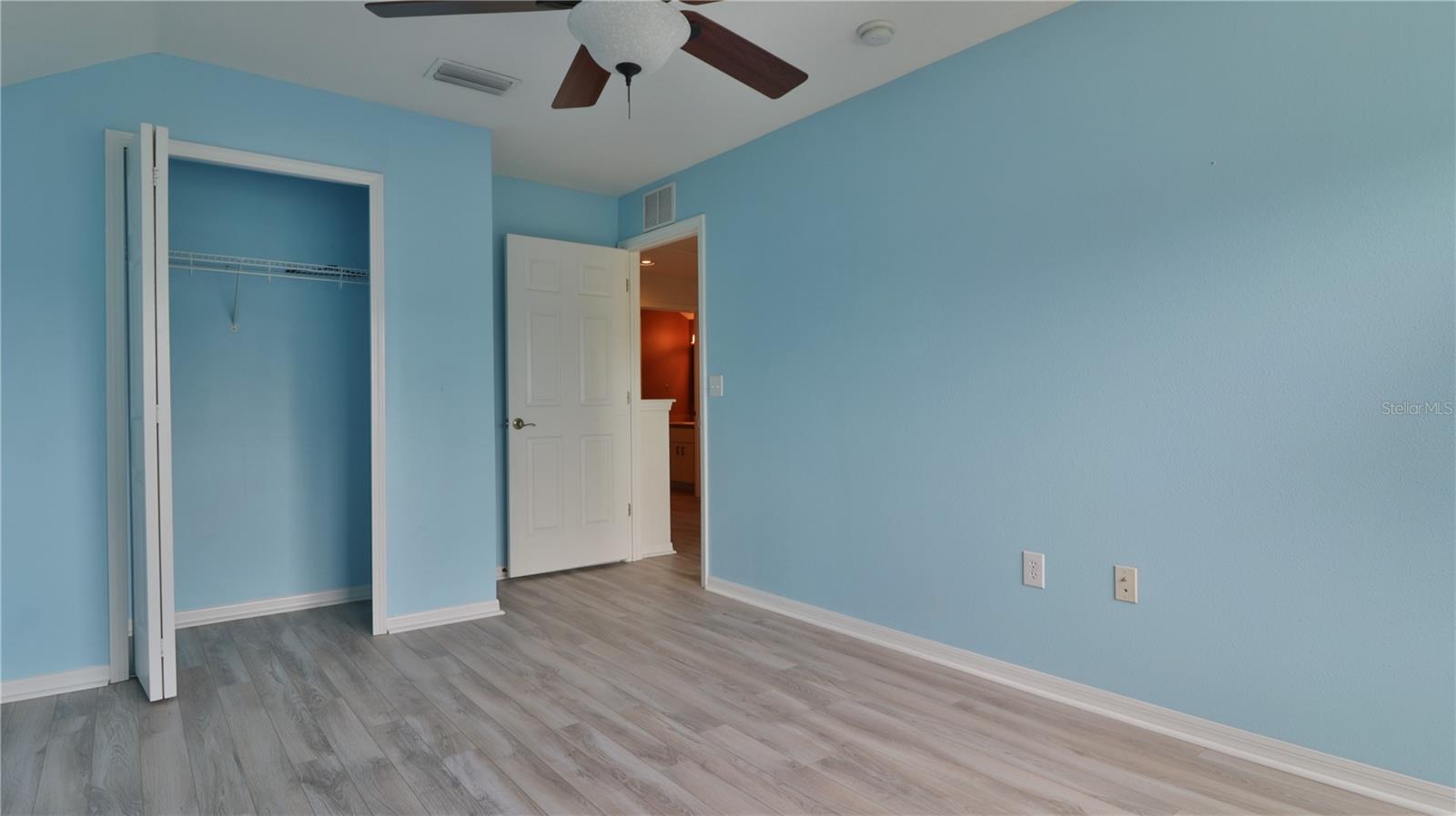 Image 20 of 24 For 16319 Bridgeglade Lane