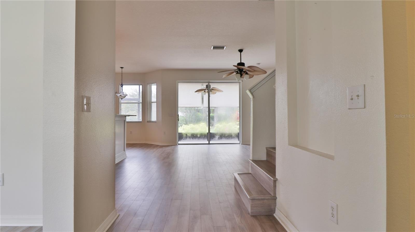 Image 5 of 24 For 16319 Bridgeglade Lane