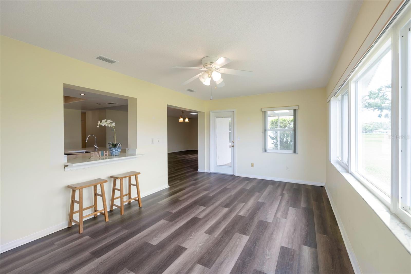 Image 10 of 33 For 1005 Harefield Circle 43
