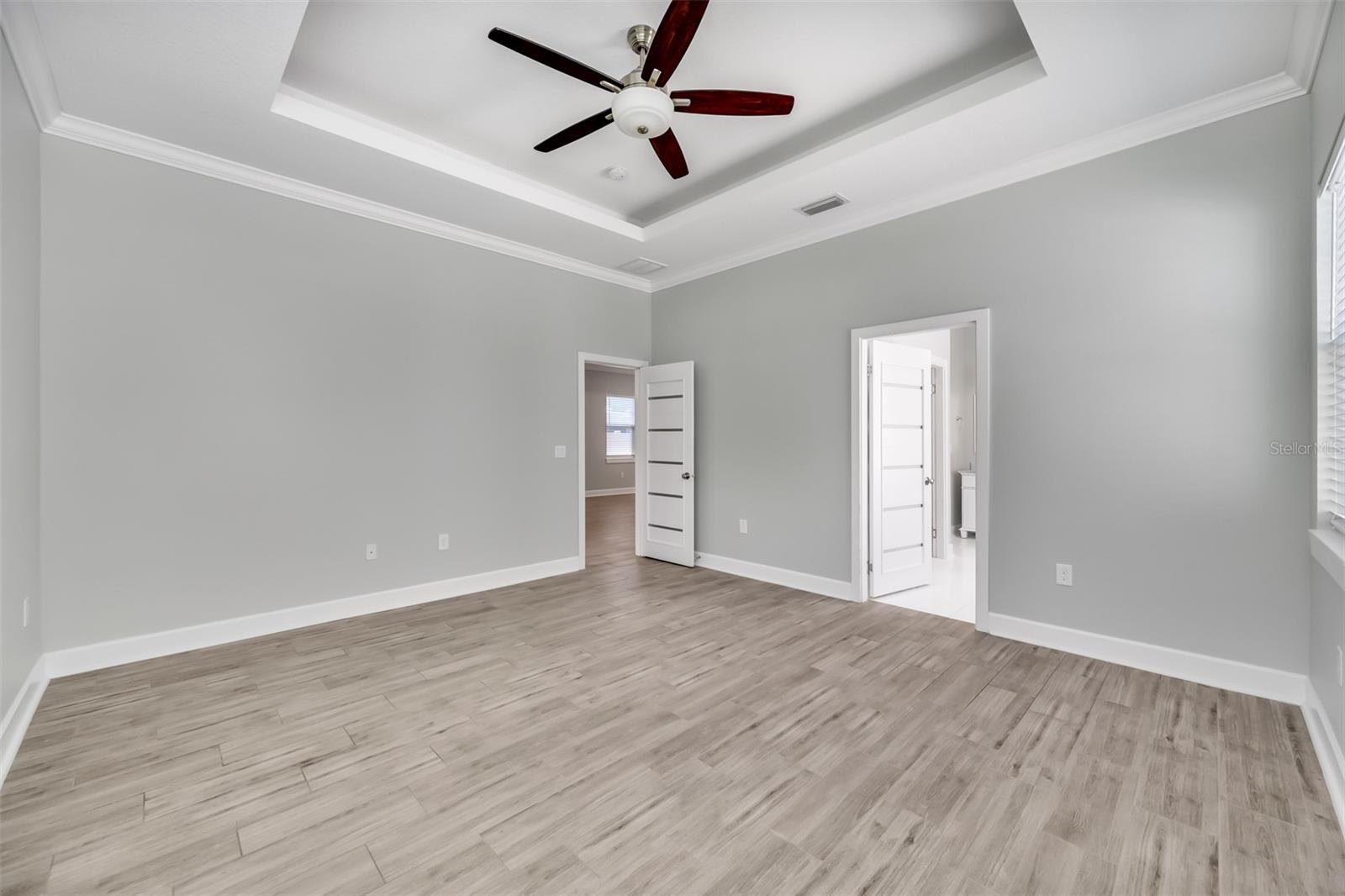 Image 12 of 73 For 475 36th Avenue N