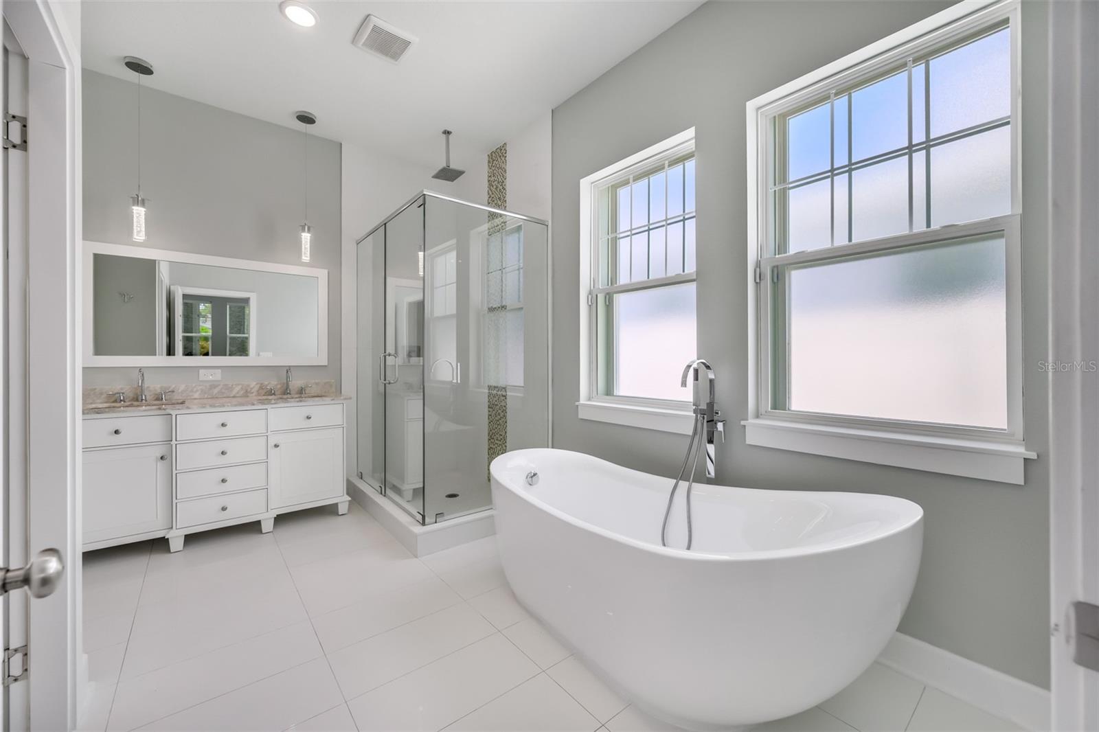 Image 13 of 73 For 475 36th Avenue N