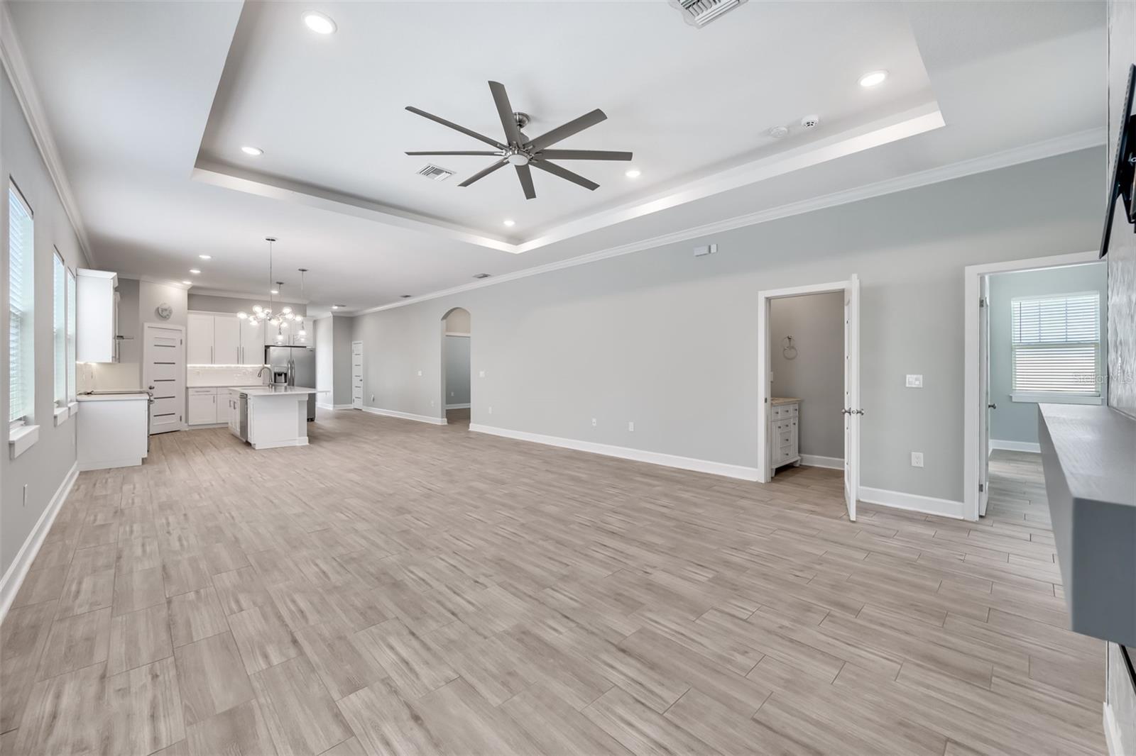 Image 25 of 73 For 475 36th Avenue N