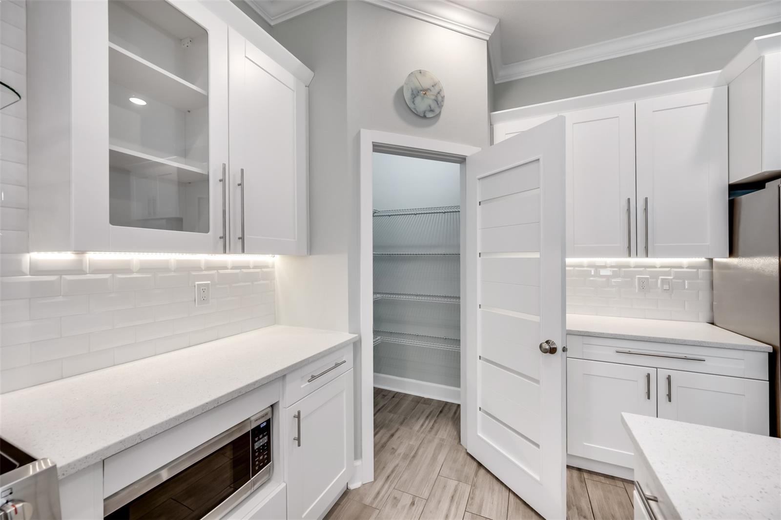 Image 30 of 73 For 475 36th Avenue N