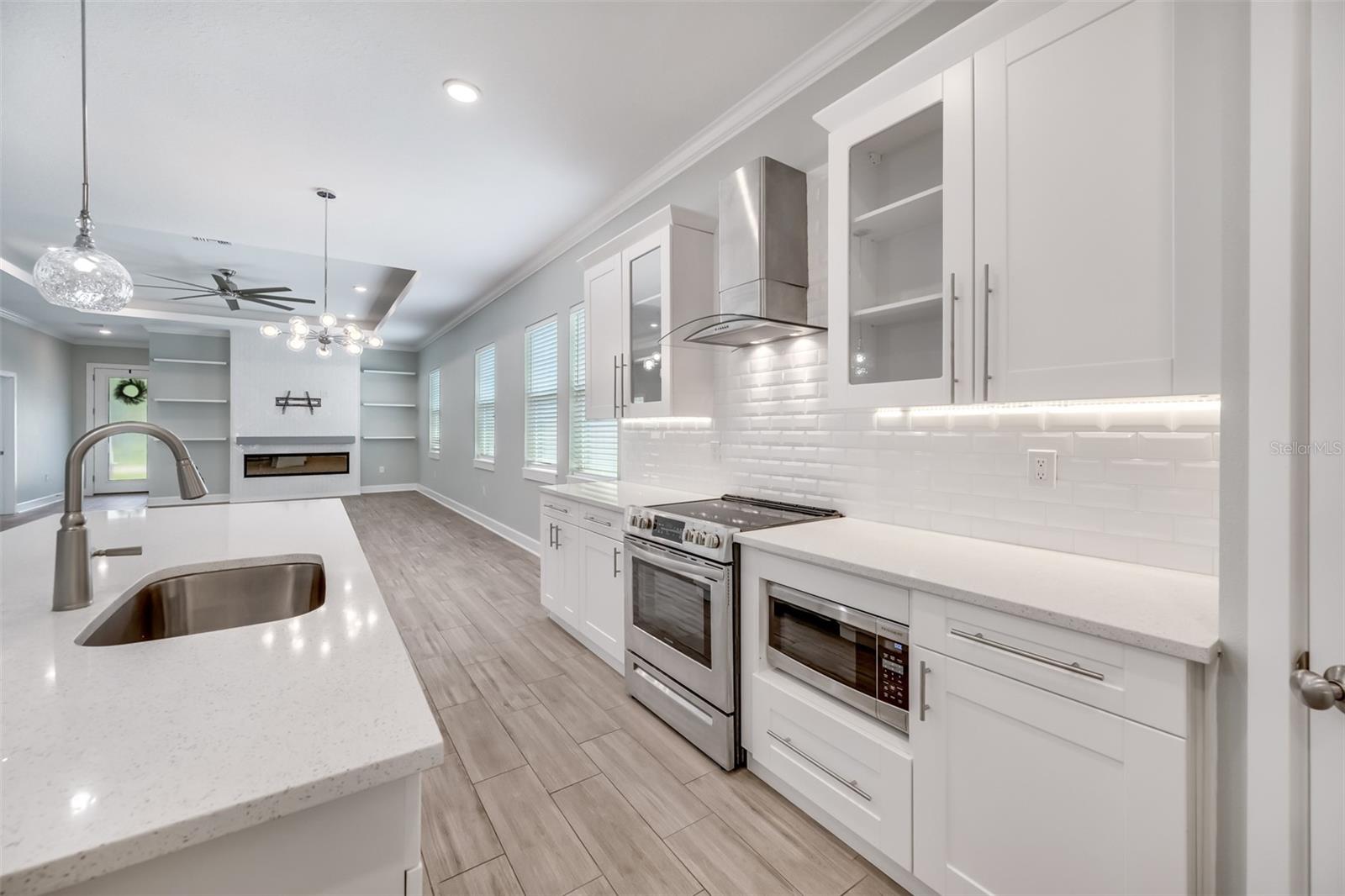 Image 32 of 73 For 475 36th Avenue N