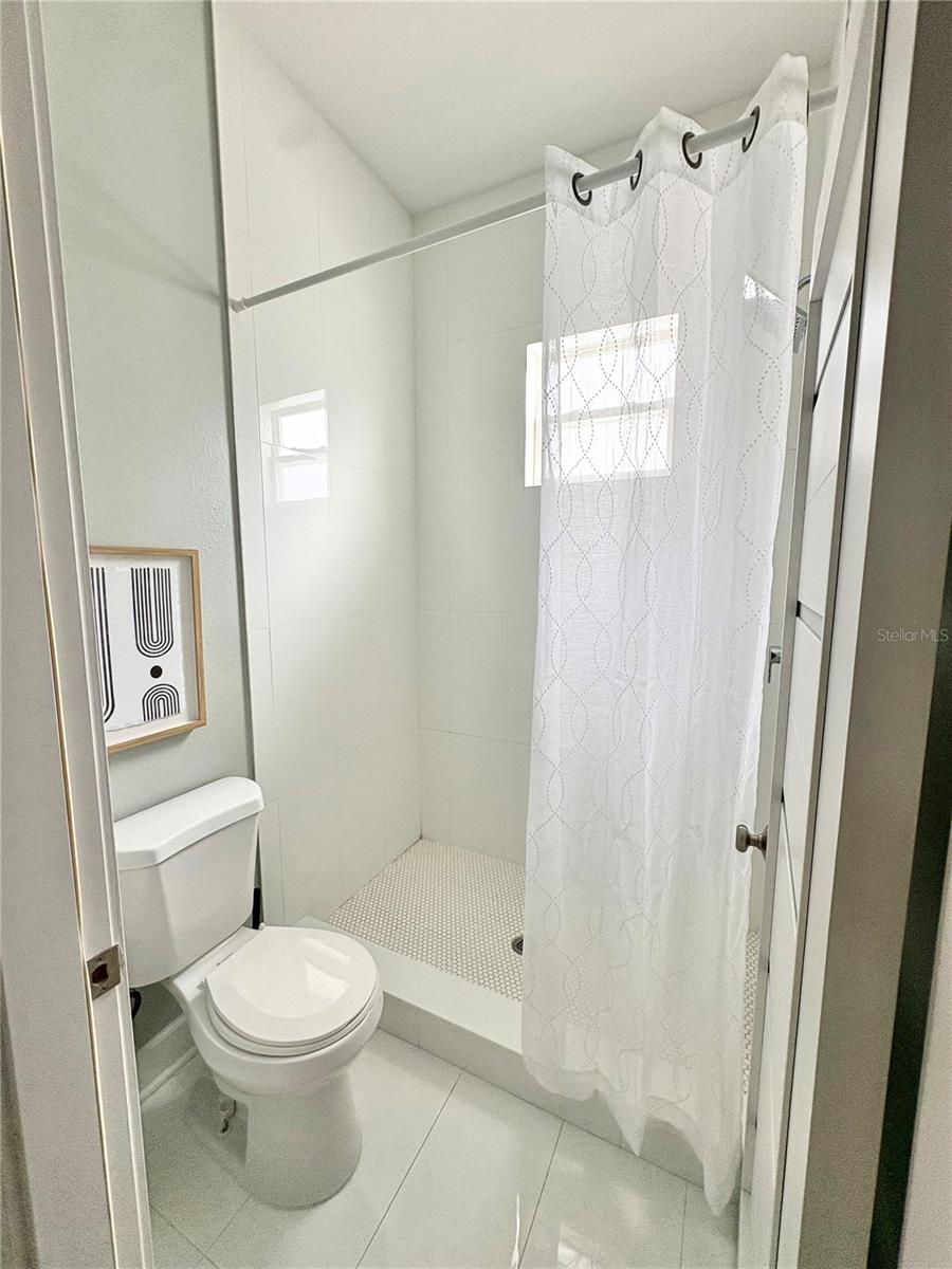 Image 47 of 73 For 475 36th Avenue N