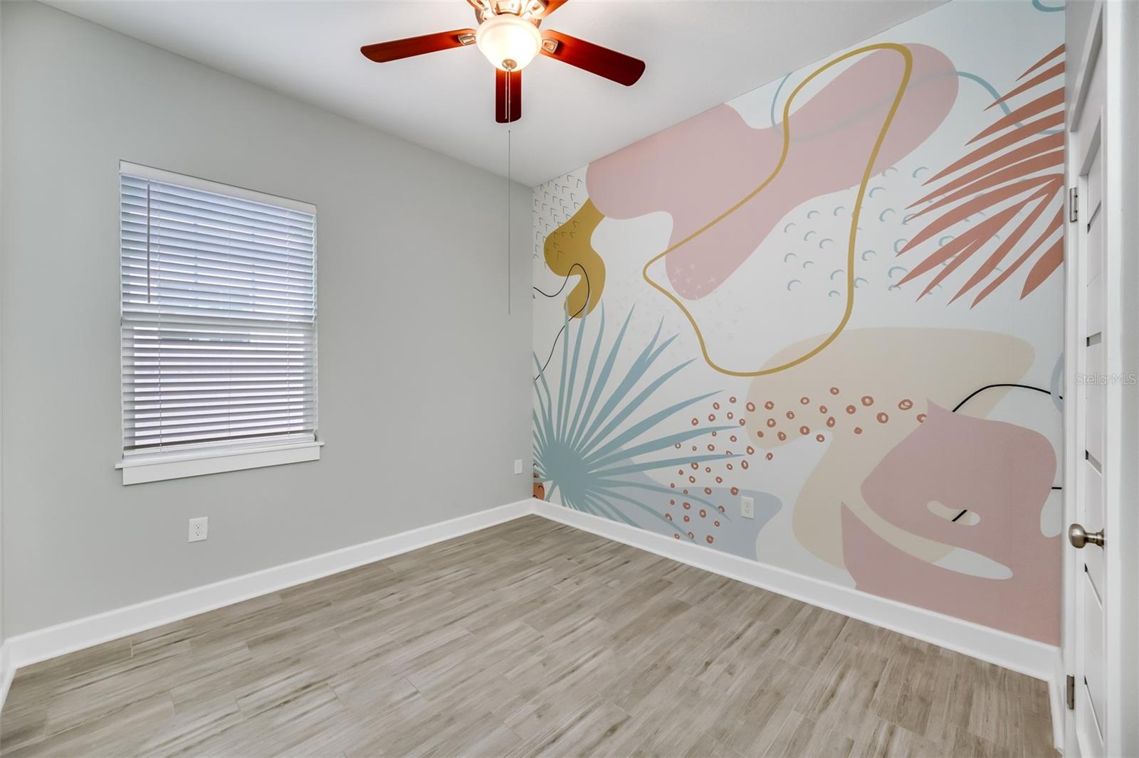 Image 48 of 73 For 475 36th Avenue N