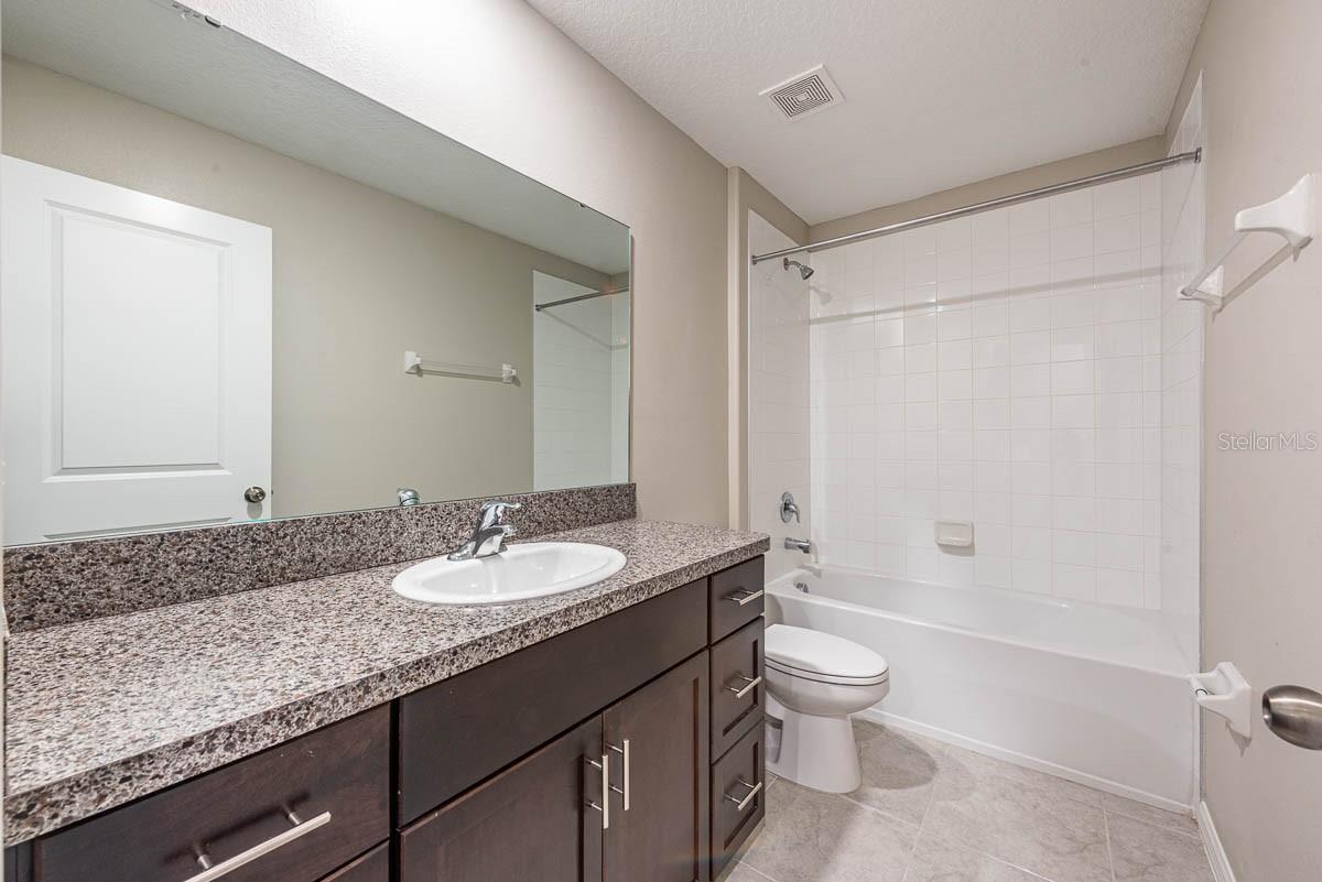 Image 17 of 22 For 14423 Touch Gold Lane