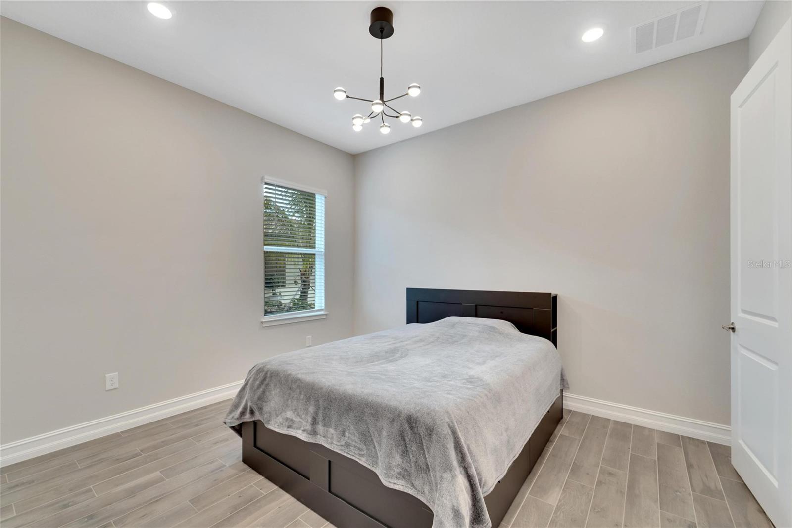 Image 30 of 89 For 2318 5th Street E