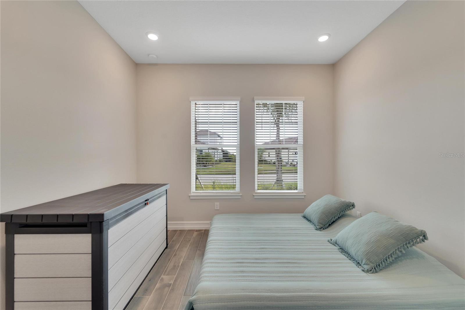 Image 37 of 89 For 2318 5th Street E