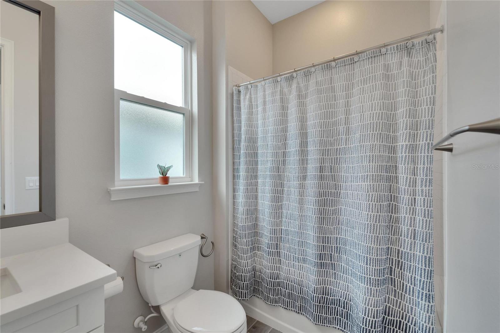 Image 39 of 89 For 2318 5th Street E