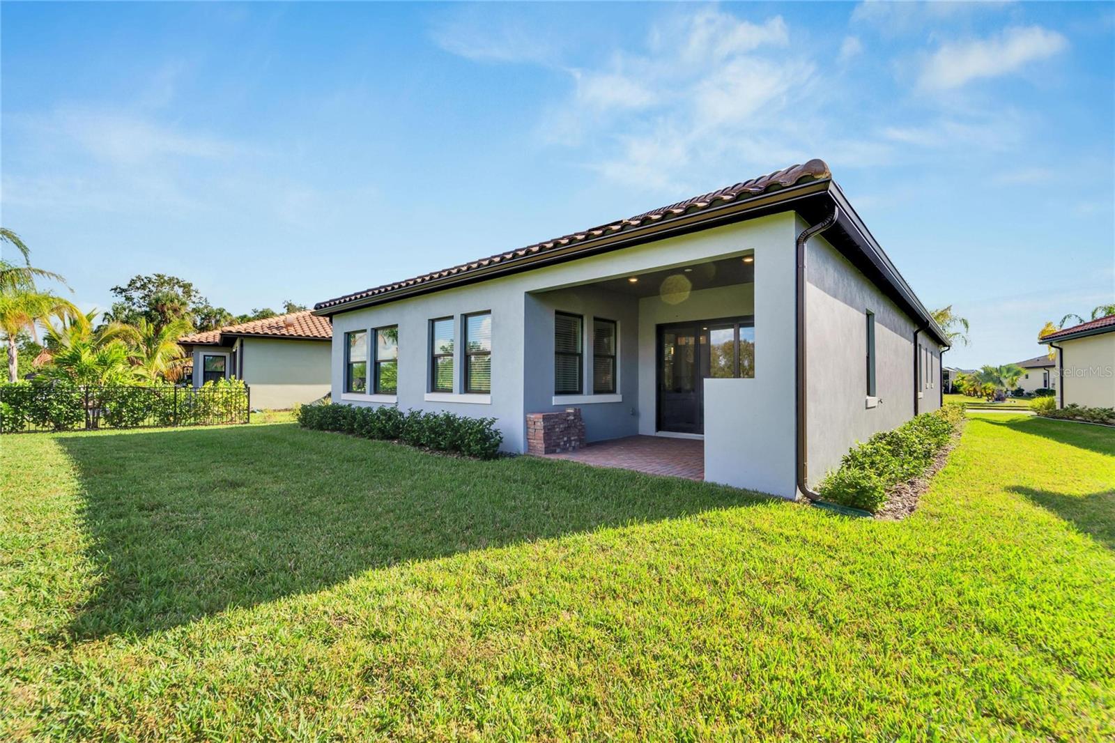 Image 45 of 89 For 2318 5th Street E