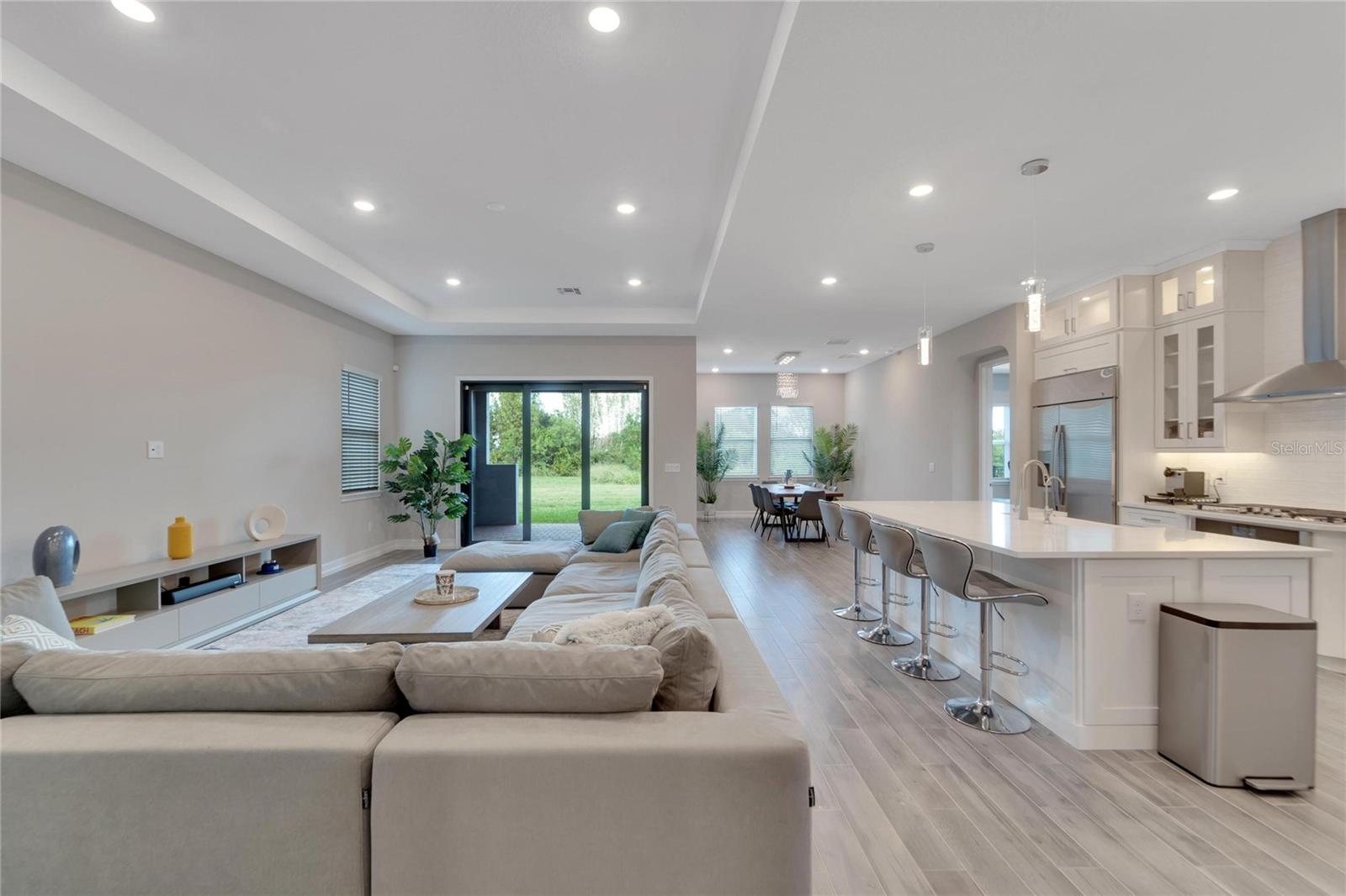 Image 9 of 89 For 2318 5th Street E