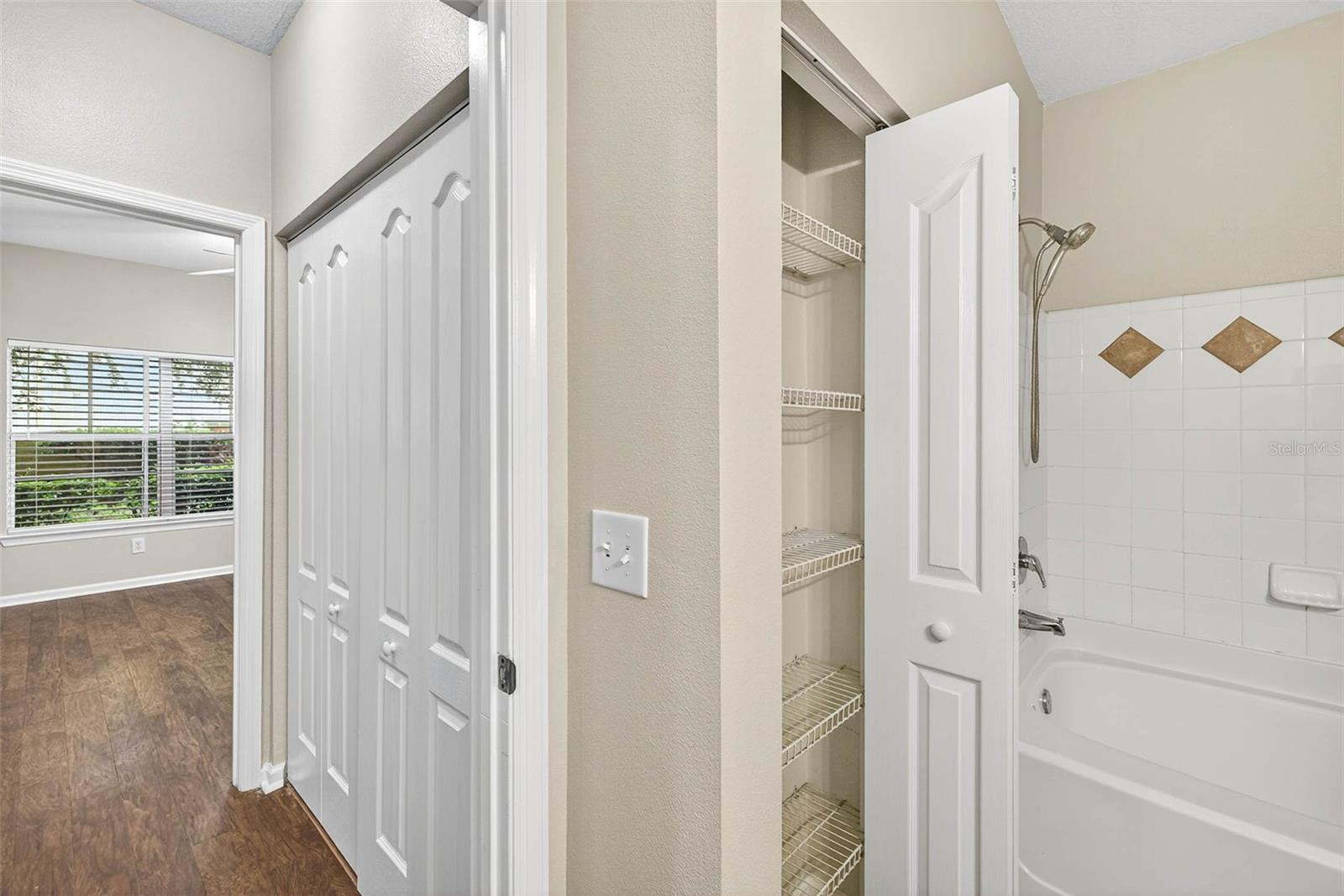 Image 18 of 38 For 4207 Dale Mabry Highway 12109