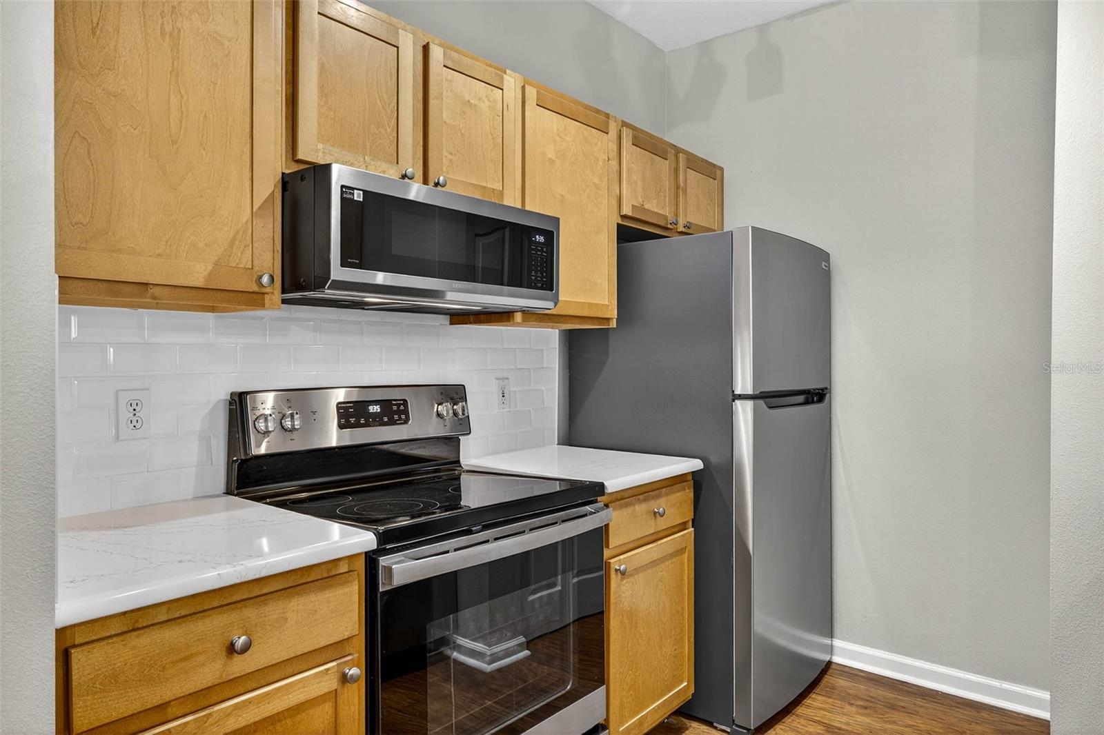 Image 5 of 38 For 4207 Dale Mabry Highway 12109