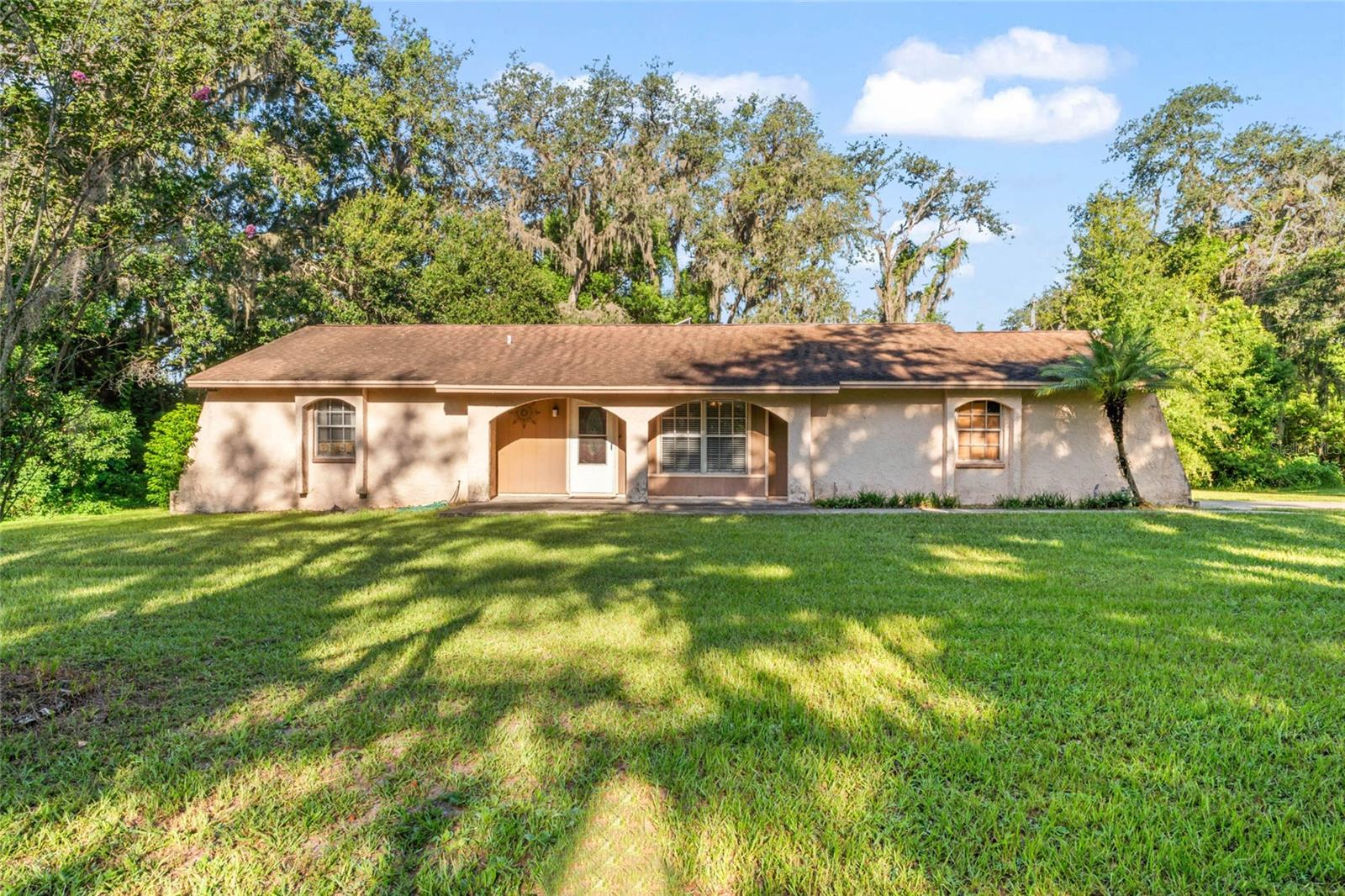 Details for 8807 Overlook Drive, WESLEY CHAPEL, FL 33545