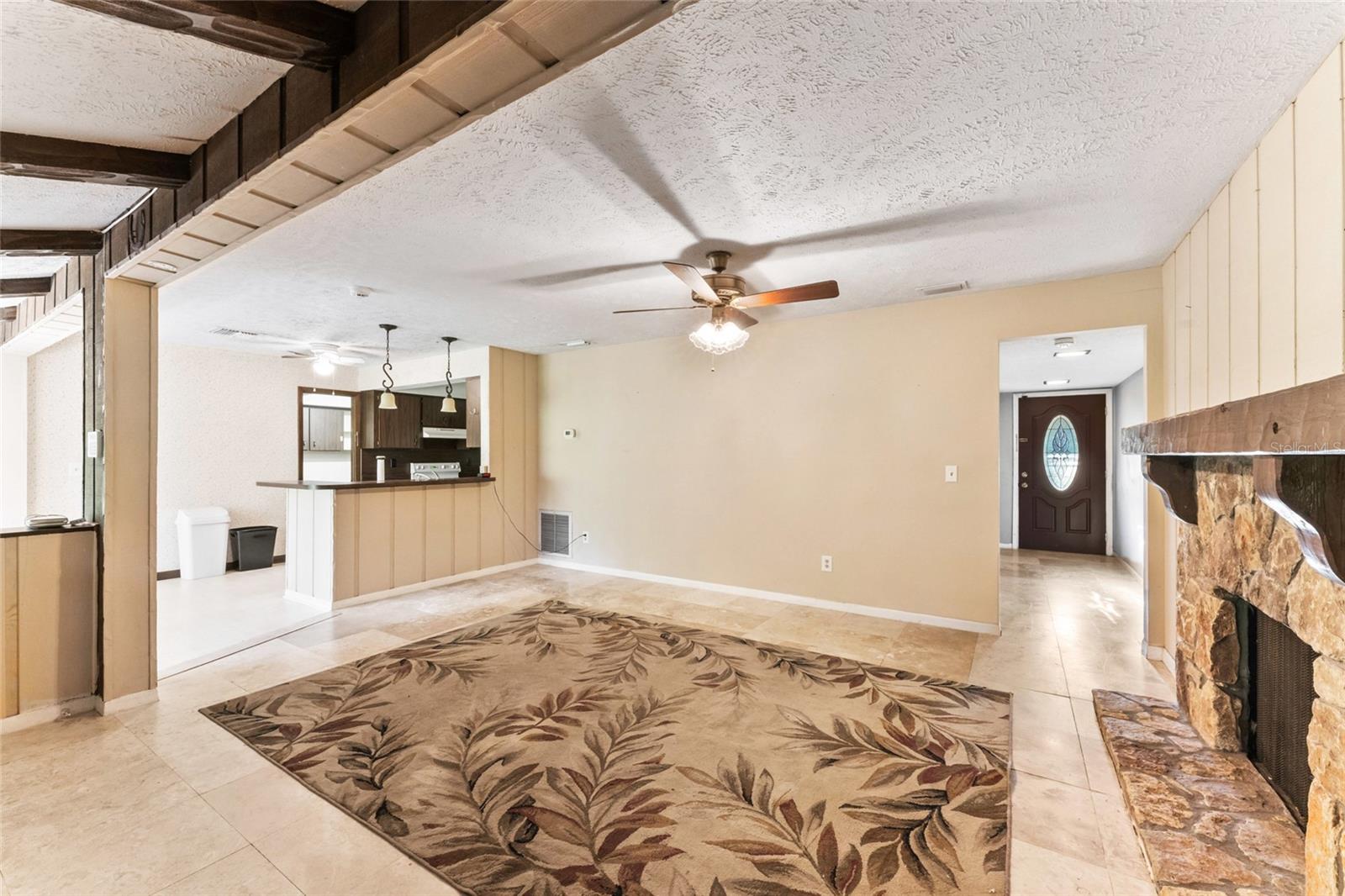 Listing photo id 16 for 8807 Overlook Drive