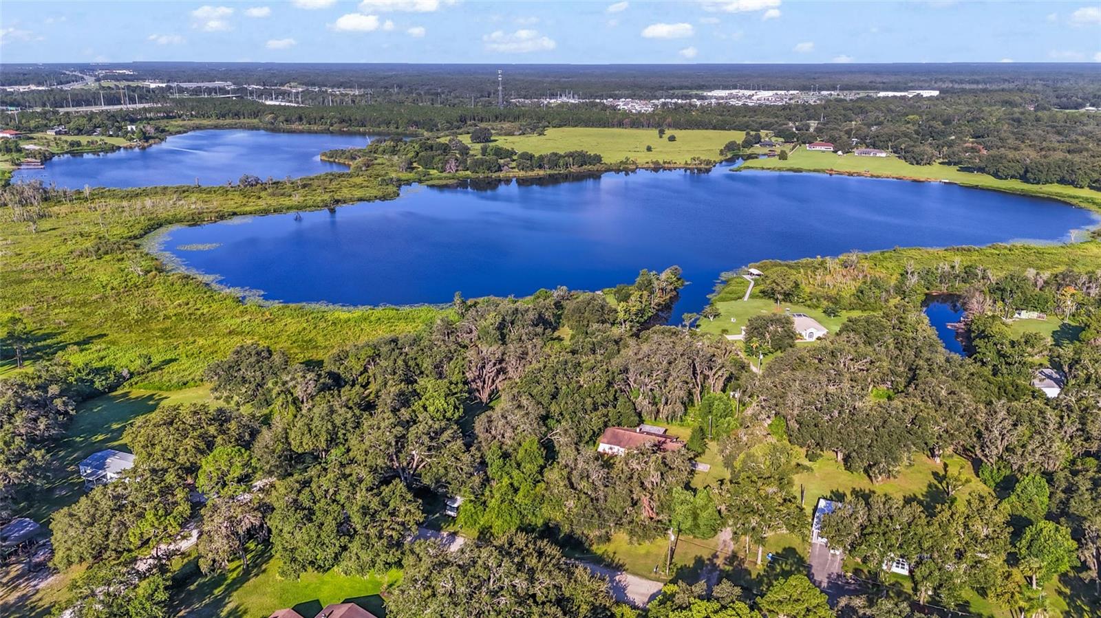 Listing photo id 0 for 8807 Overlook Drive