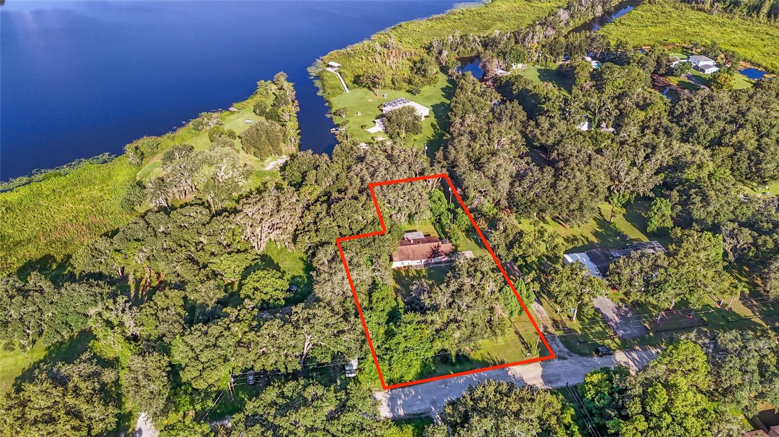 Listing photo id 38 for 8807 Overlook Drive