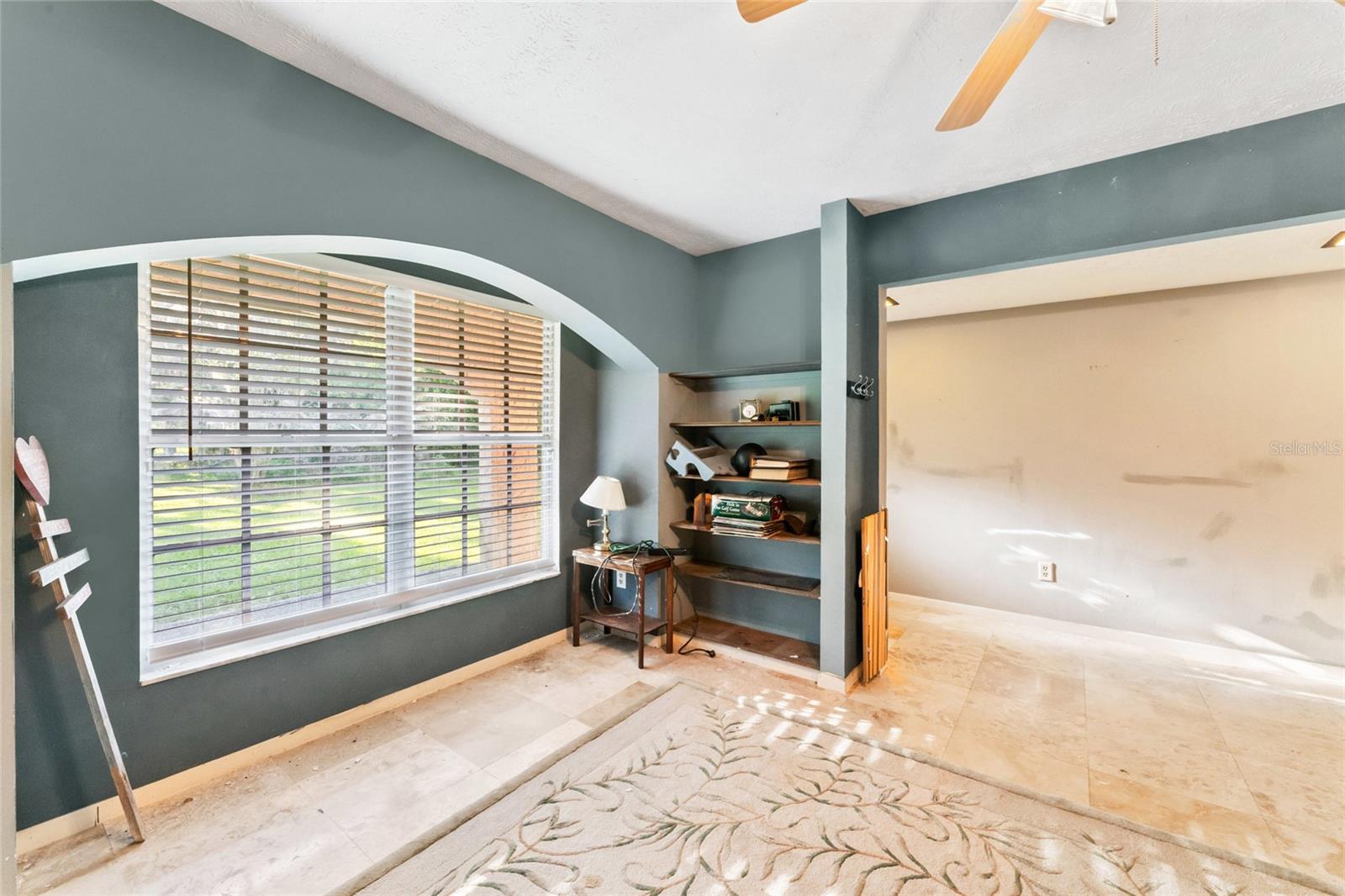 Listing photo id 6 for 8807 Overlook Drive
