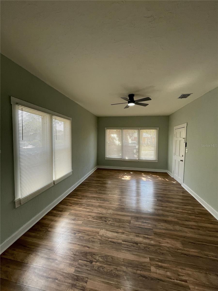 Image 5 of 14 For 1315 8th Avenue S