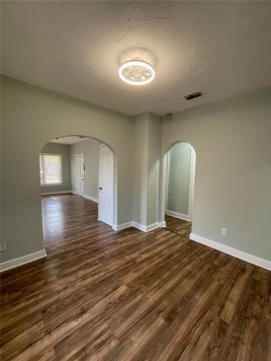 Image 6 of 14 For 1315 8th Avenue S